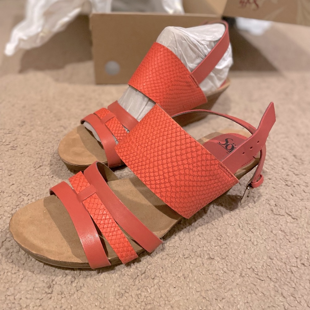Sofft Women’s Sandal Heels 9 M - Coral